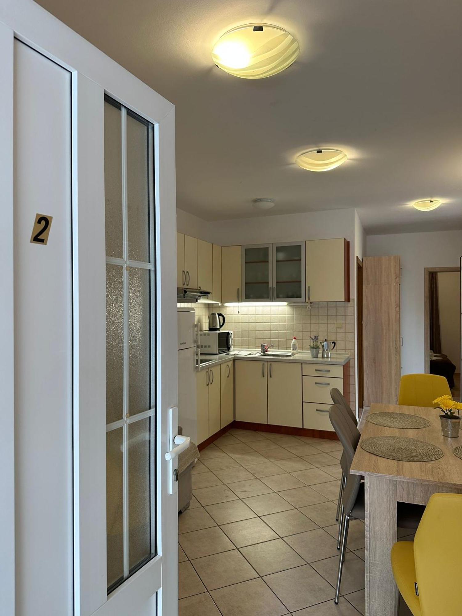 Apartmani Samec Novalja Exterior photo